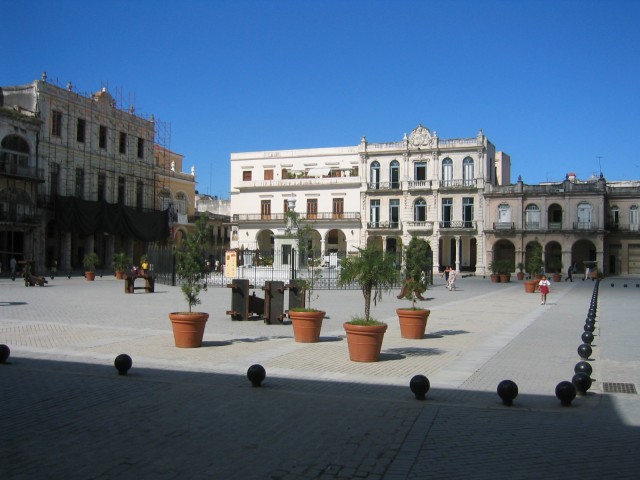 8FCUBA_Havana_11_2003_175.jpg