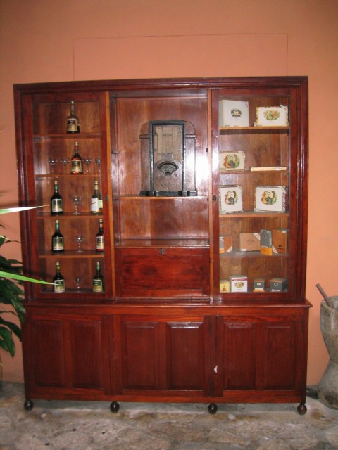 91CUBA_Havana_11_2003_134.jpg
