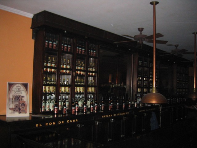91CUBA_Havana_11_2003_152.jpg